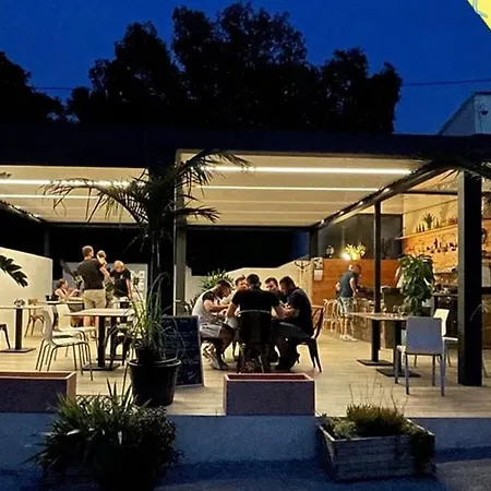 Mobil-home Confortable Avec Terrasse A - Api-1-52-730 *